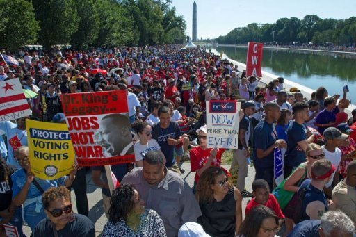 MOW- Thousands line up near the Lincoln Memorial on August 24, 2013, to mark the 50th anniversary of the March on Washington (AFP, Paul J. Richards)