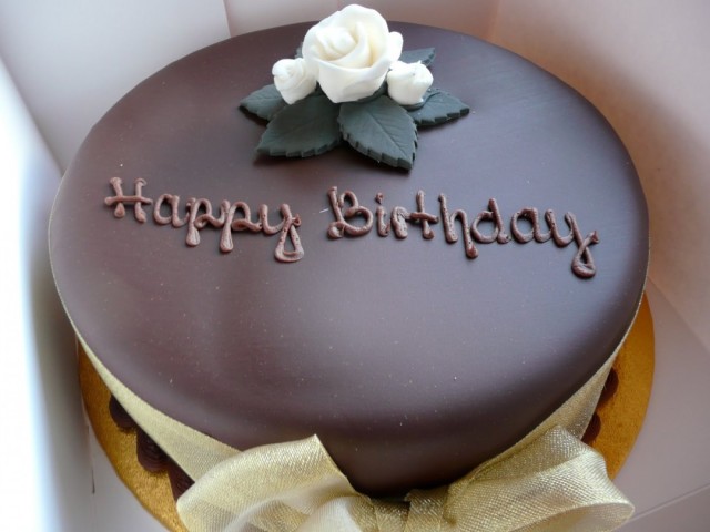 Happy-Birthday-Cake-Photos-HD-Wallpaper-1